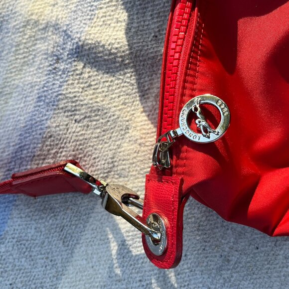 LONGCHAMP Monochrome dynamic red MODELE DEPOSE shoulder tote EUC with strap - Picture 6 of 10